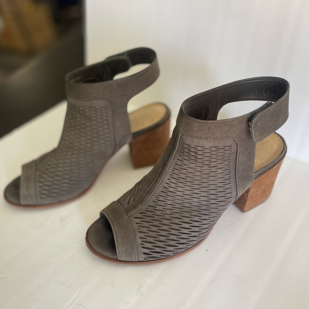 Vince Camuto Size 8 , Gray suede peep toe Velcro sling back